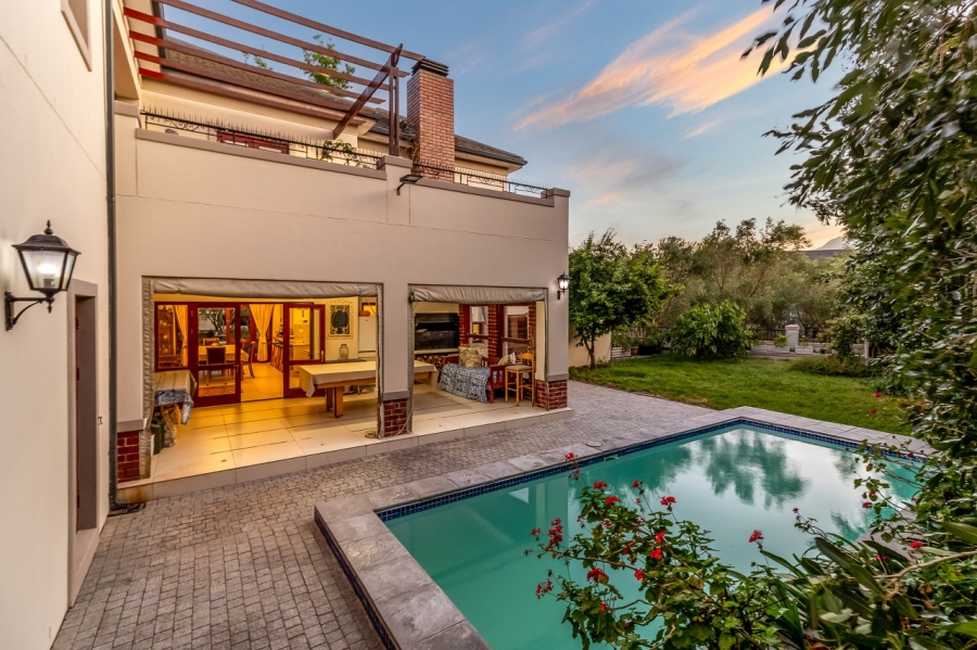 5 Bedroom Property for Sale in Val De Vie Estate Western Cape